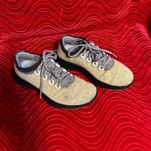 Stylish Gray and Black Sneakers